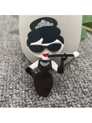 MIO QUEENA MODERN WOMAN SMOKING ACRYLIC BROOCH