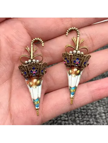 MIO QUEENA VINTAGE ENAMEL UMBRELLA EARRINGS