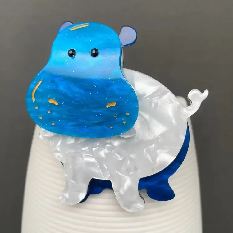 MIO QUEENA ACRYLIC HIPPOPOTAMUS BROOCH