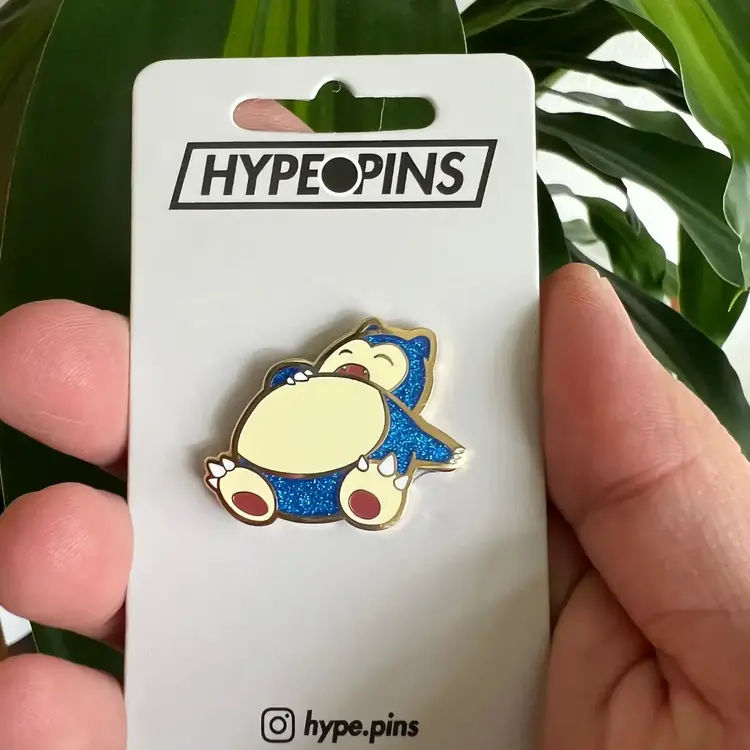 SNORLAX SHINY HARD ENAMEL PIN