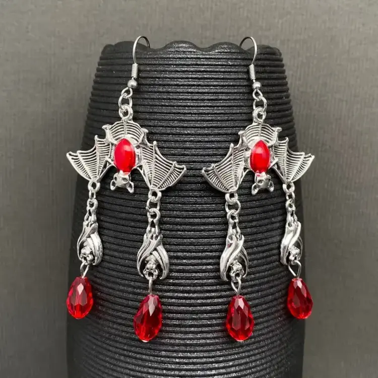 MIO QUEENA GOTHIC VAMPIRE BAT DANGLE EARRINGS