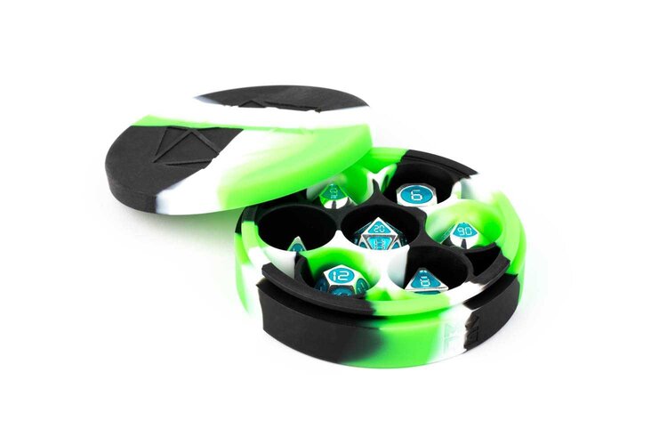 MDG MDG SILICONE ROUND DICE CASE GREEN/BLACK/WHITE