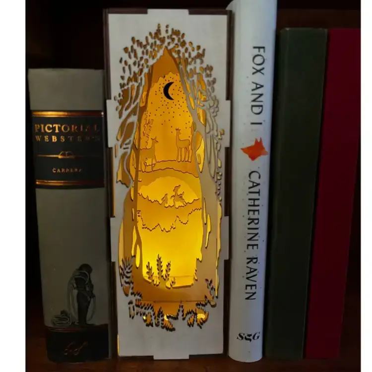 LED FANTASY BOOK NOOK DEER IN THE WOODLAND FOREST BATTERY POWER