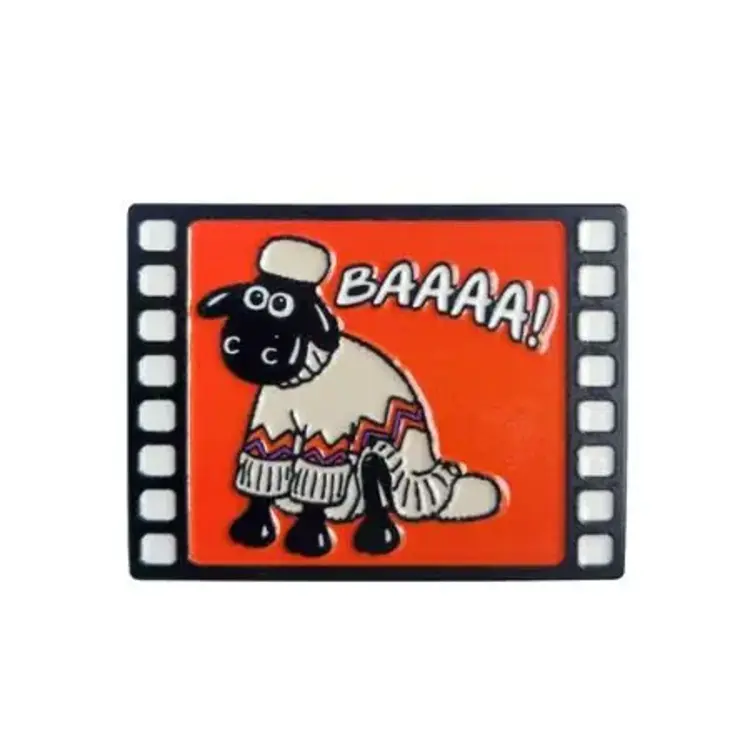 TITAN COMICS WALLACE & GROMIT SHAUN ENAMEL PIN BADGE