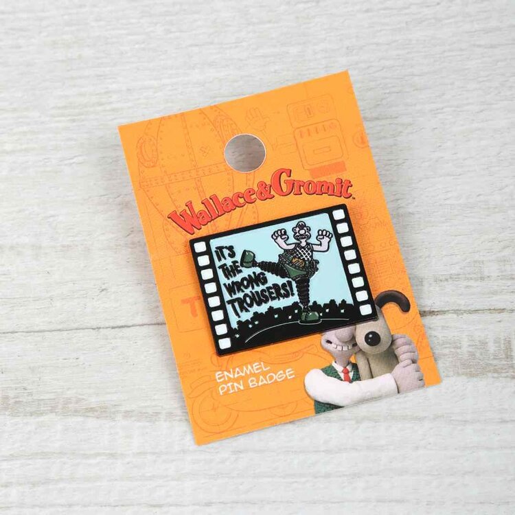 TITAN COMICS WALLACE & GROMIT WALLACE ENAMEL PIN BADGE