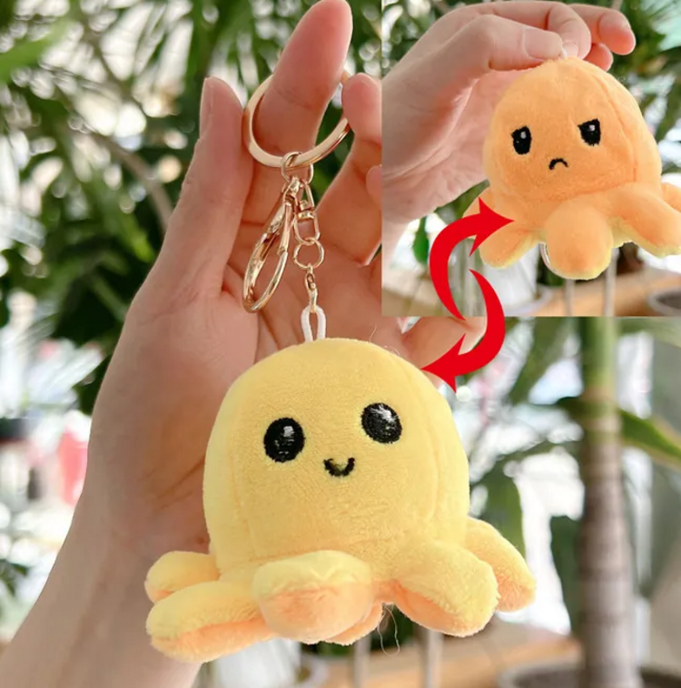 REVERSIBLE OCTOPUS PLUSH KEYCHAIN YELLOW TO ORANGE