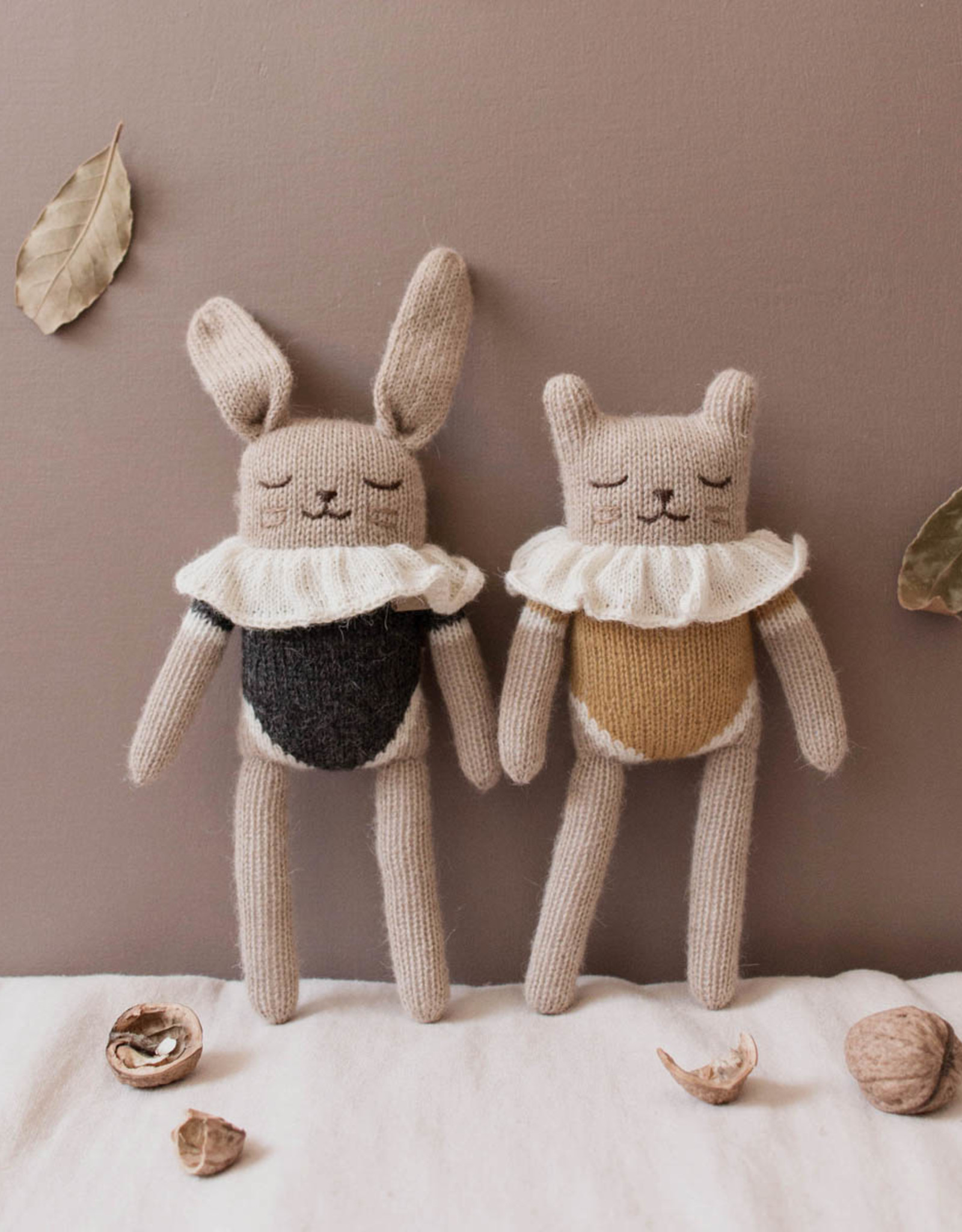 Main Sauvage Rabbit Knit Toy