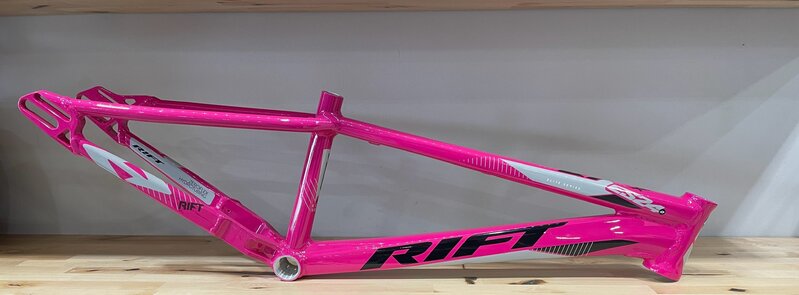 Rift Rift ES24D 24" Pro Gloss Hot Pink Frame Black/Grey Decals