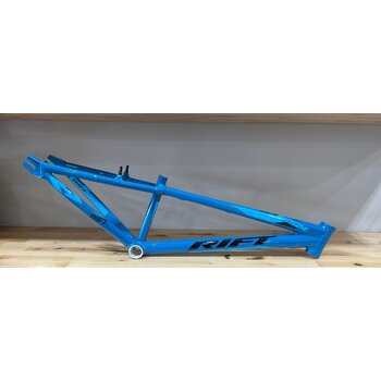 Rift Rift ES24D 24" Expert Gloss Blue Frame Black/Grey Decals