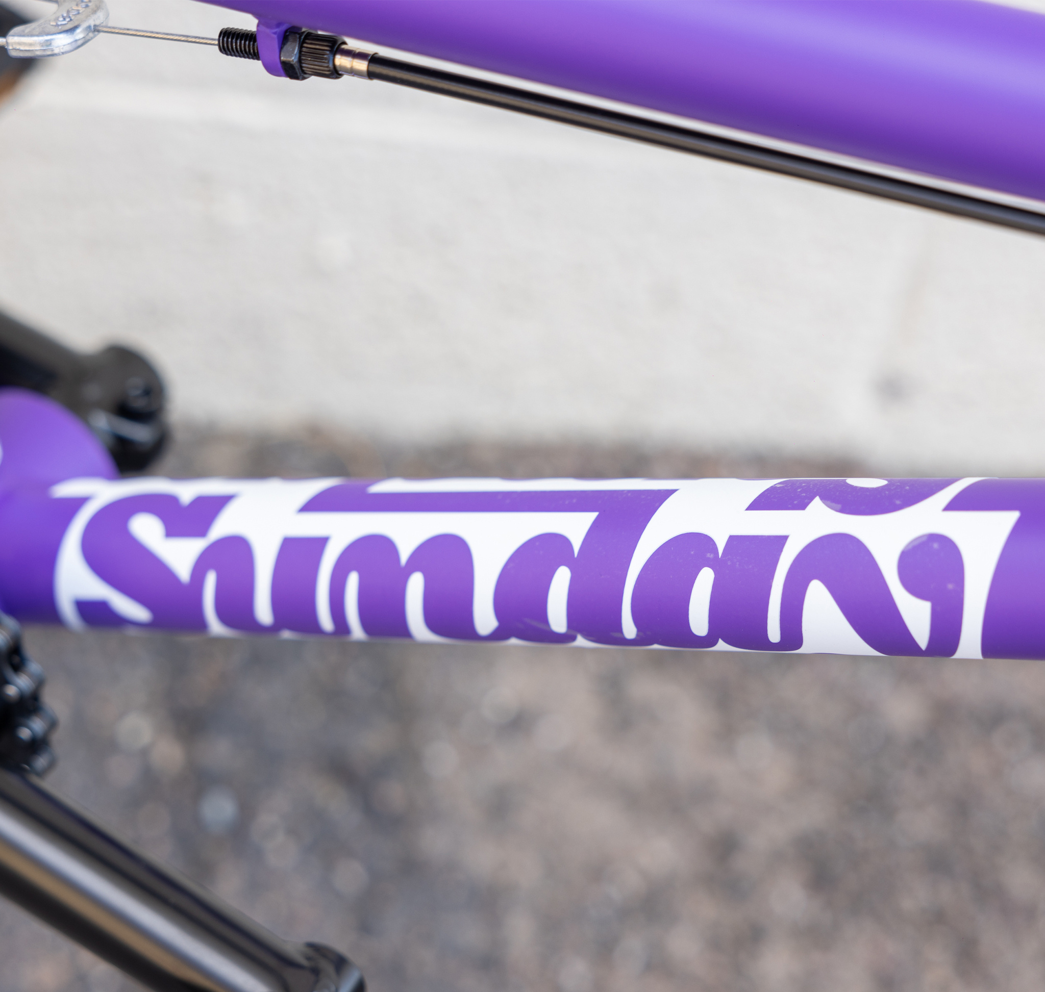 Sunday Sunday Primer 18" Matte Grape Soda Bike