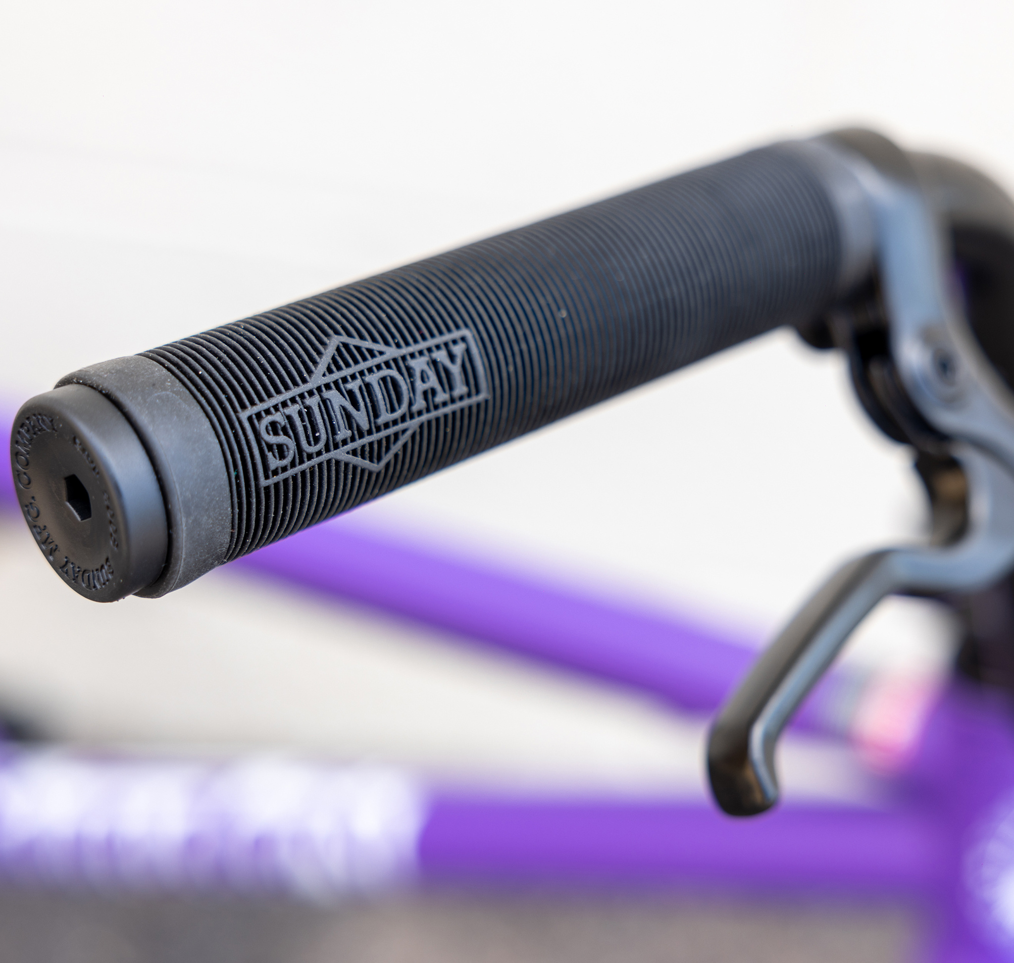 Sunday Sunday Primer 18" Matte Grape Soda Bike