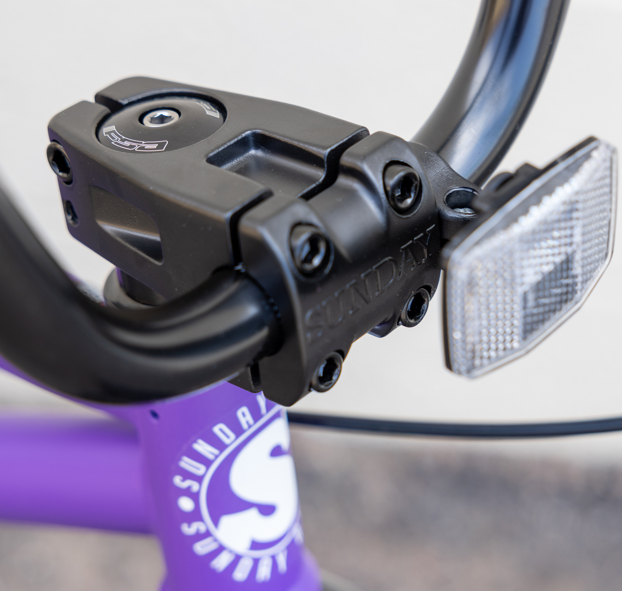 Sunday Sunday Primer 18" Matte Grape Soda Bike