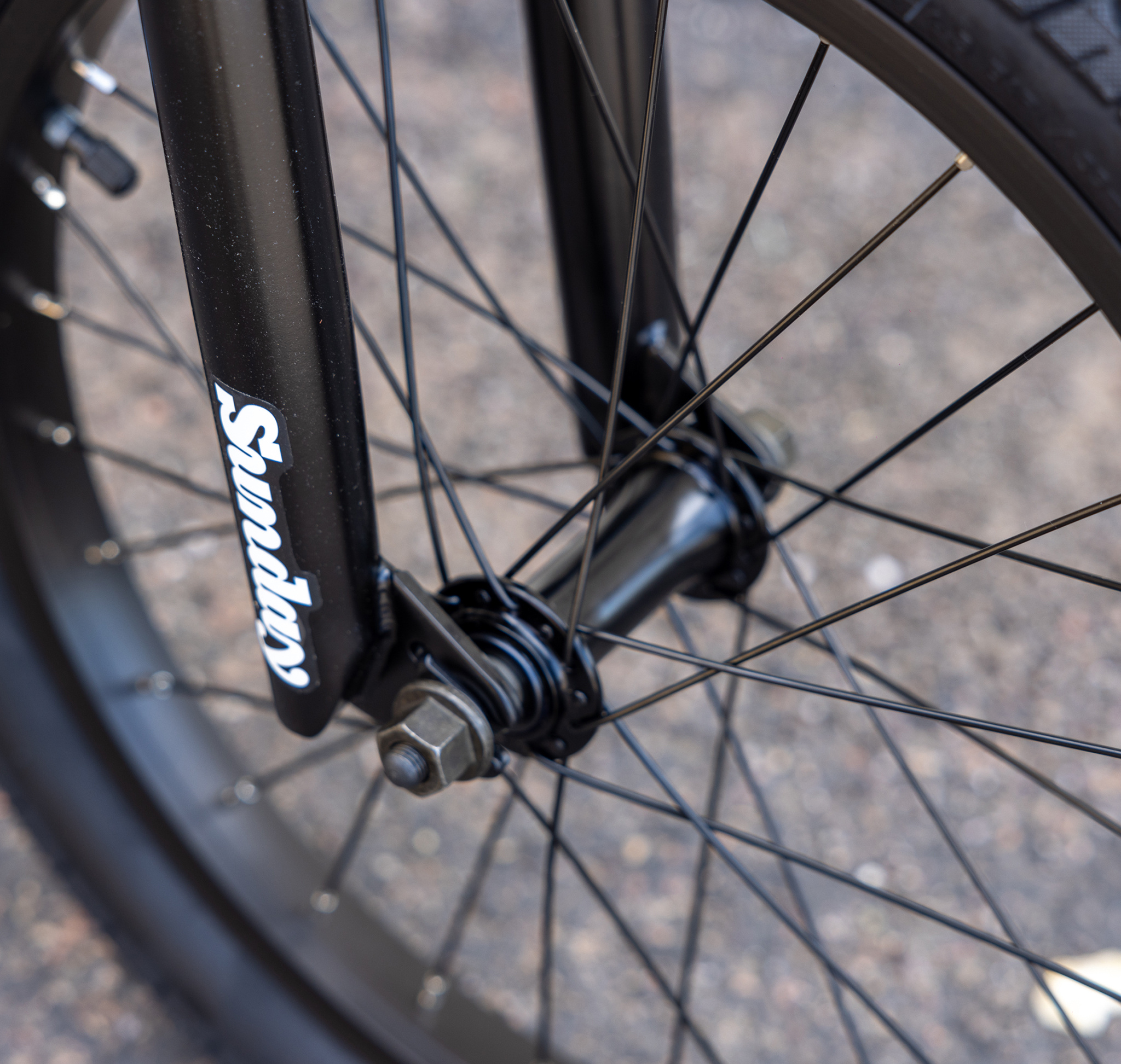 Sunday Sunday Primer 18" Matte Grape Soda Bike