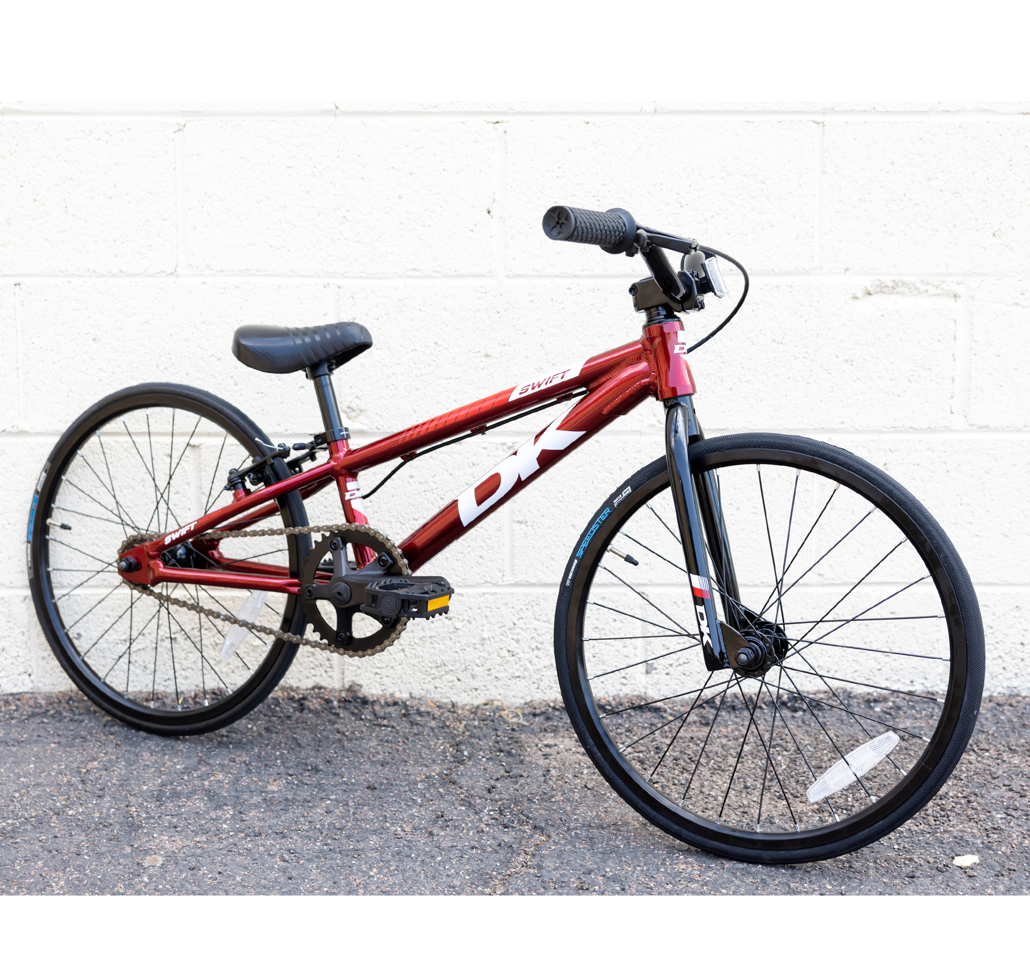 DK Dk Swift Micro 18" Gloss Red Bike