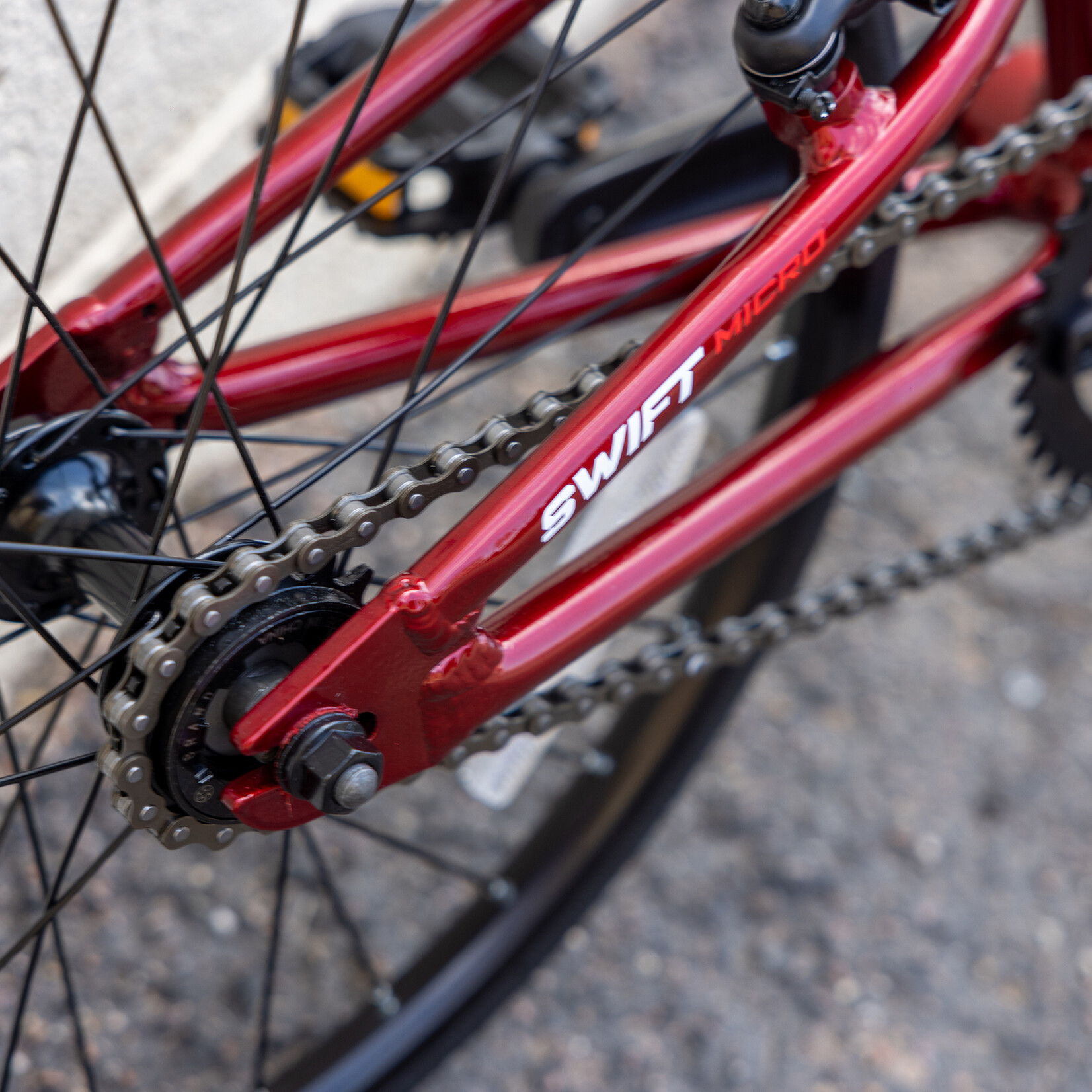 DK Dk Swift Micro 18" Gloss Red Bike