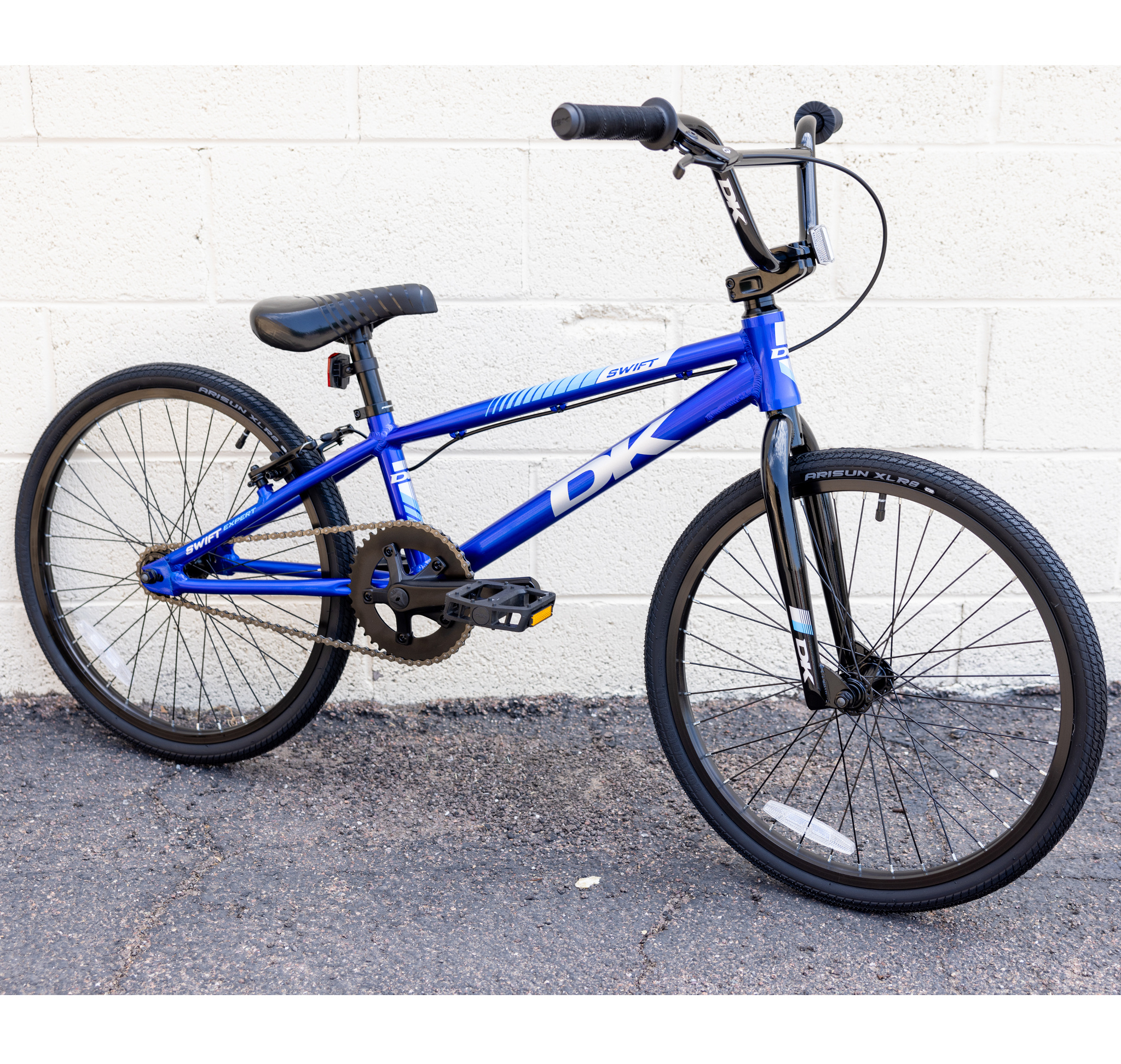 DK Dk Swift Expert Gloss Blue Bike