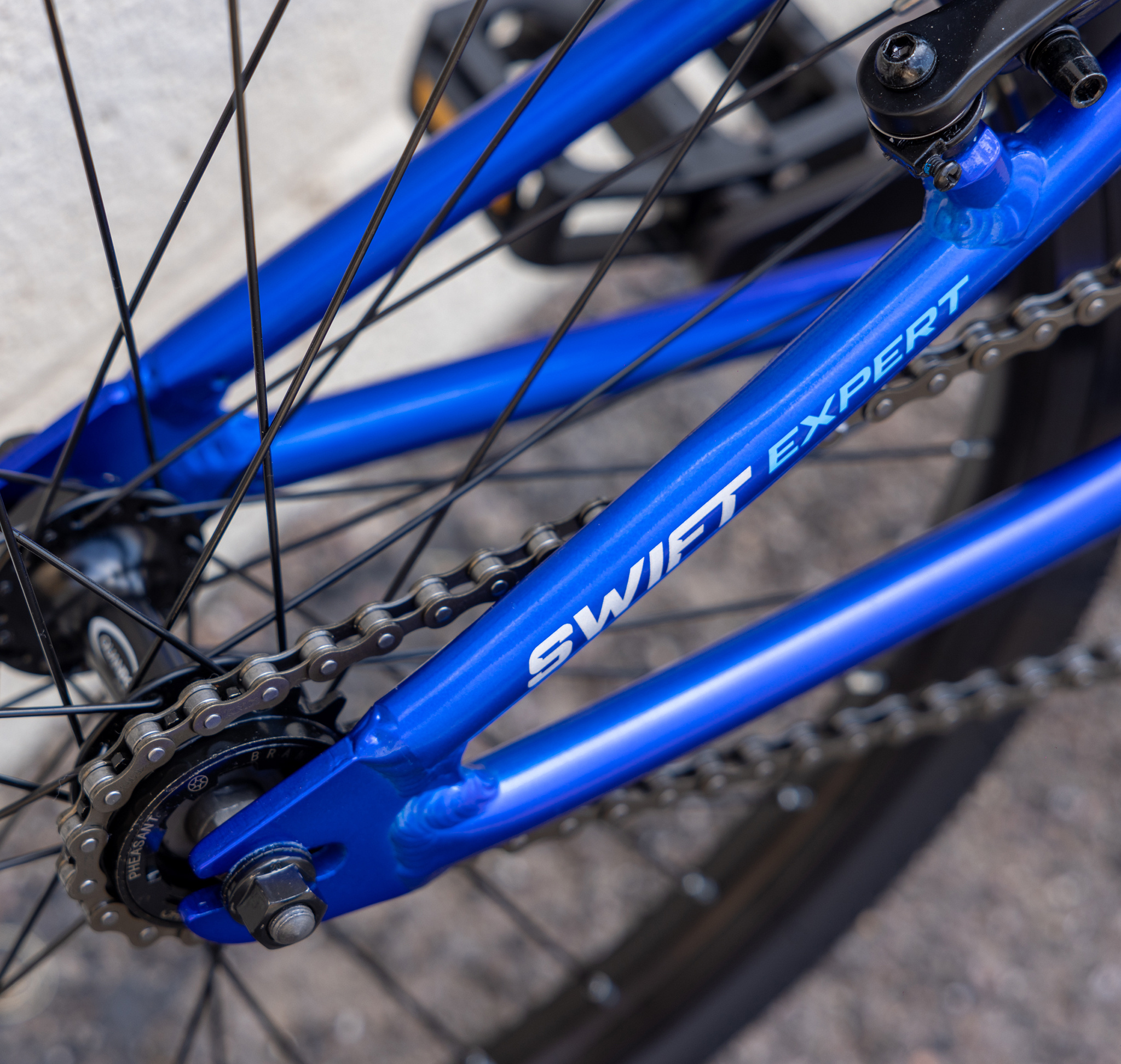 DK Dk Swift Expert Gloss Blue Bike