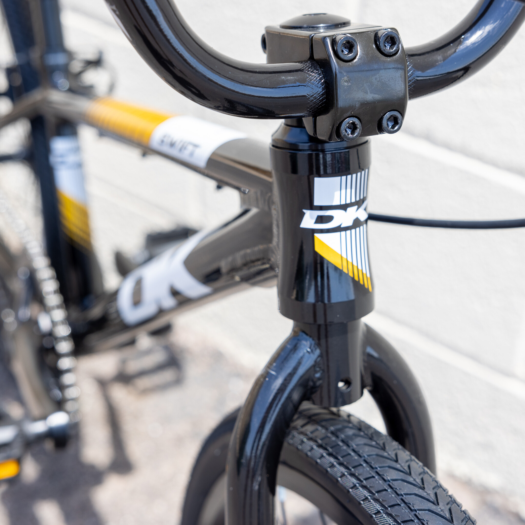 DK Dk Swift Junior Gloss Black Bike