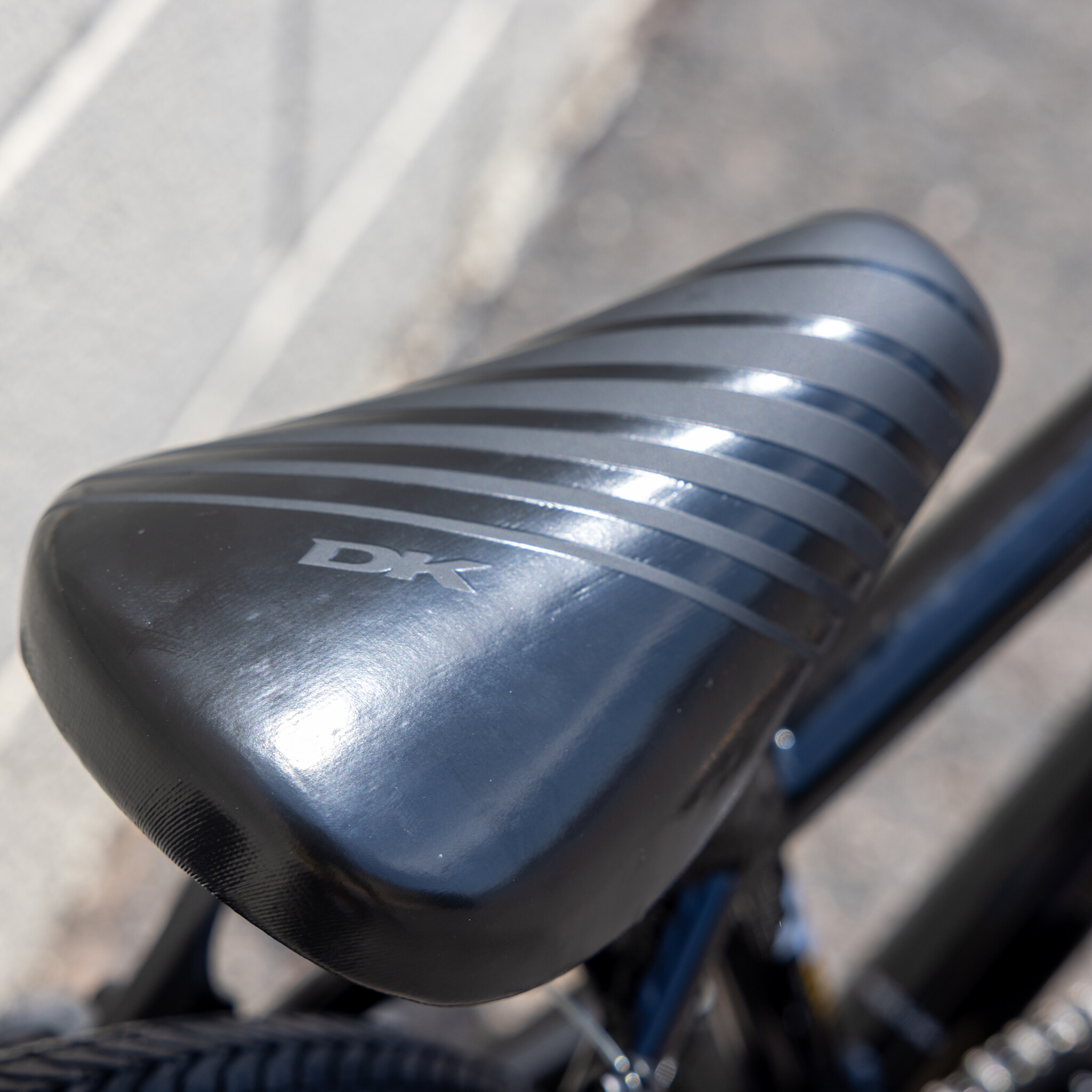 DK Dk Swift Junior Gloss Black Bike