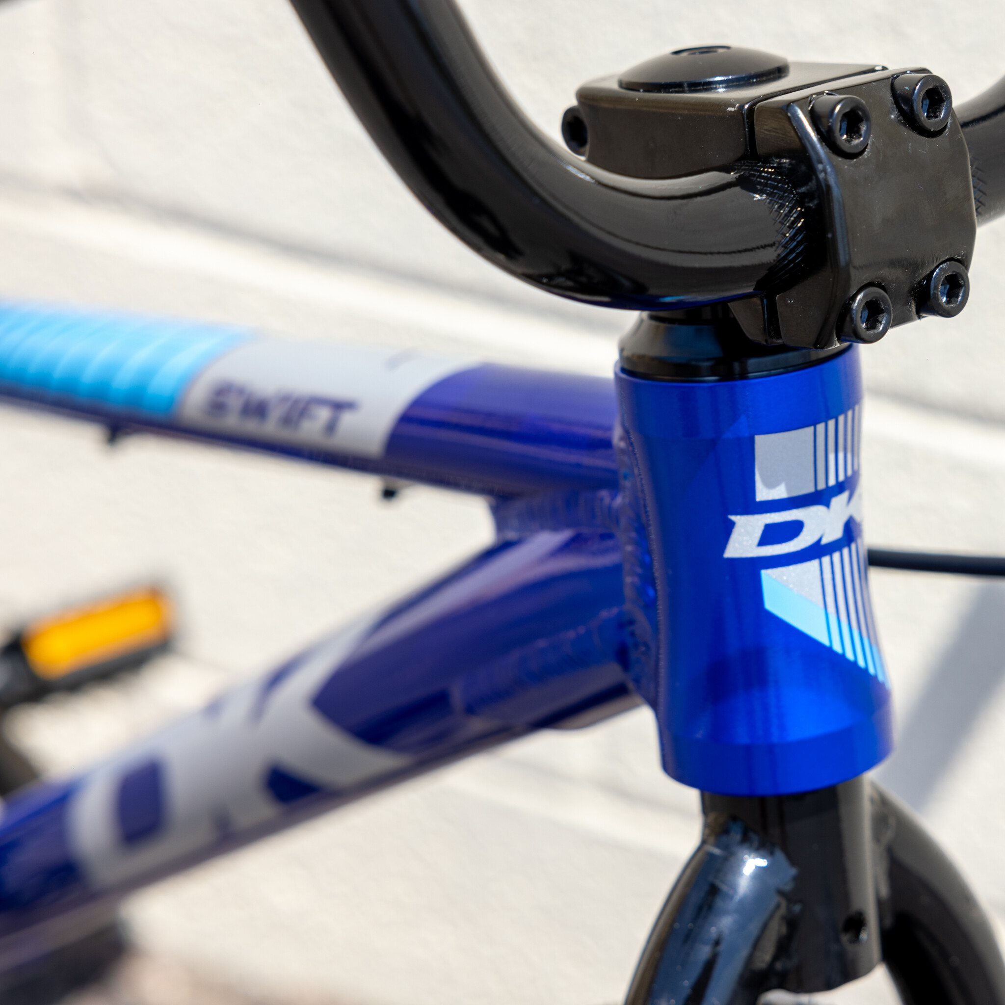 DK Dk Swift Junior Gloss Blue Bike