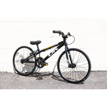 DK Dk Swift Micro 18" Gloss Black Bike