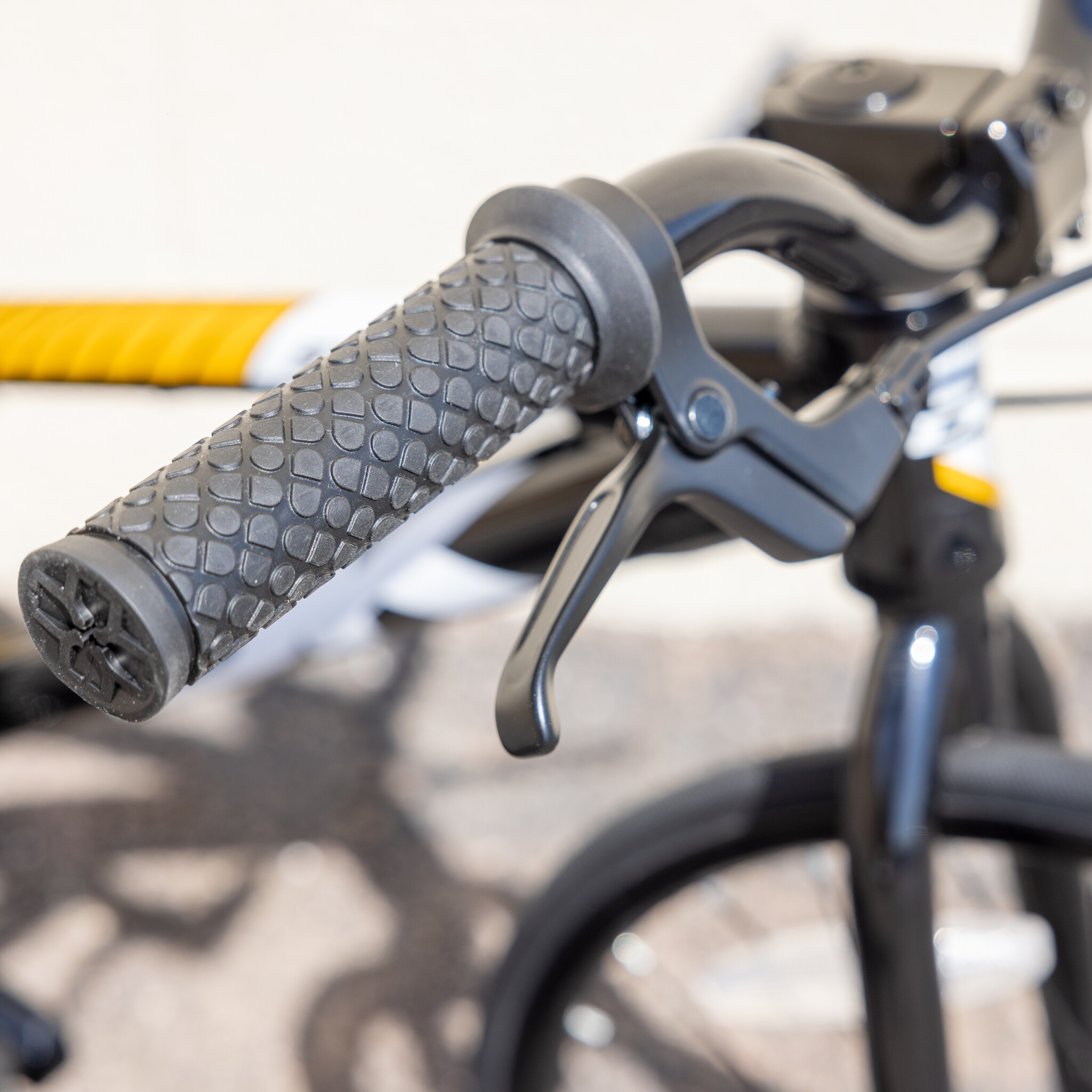 DK Dk Swift Micro 18" Gloss Black Bike