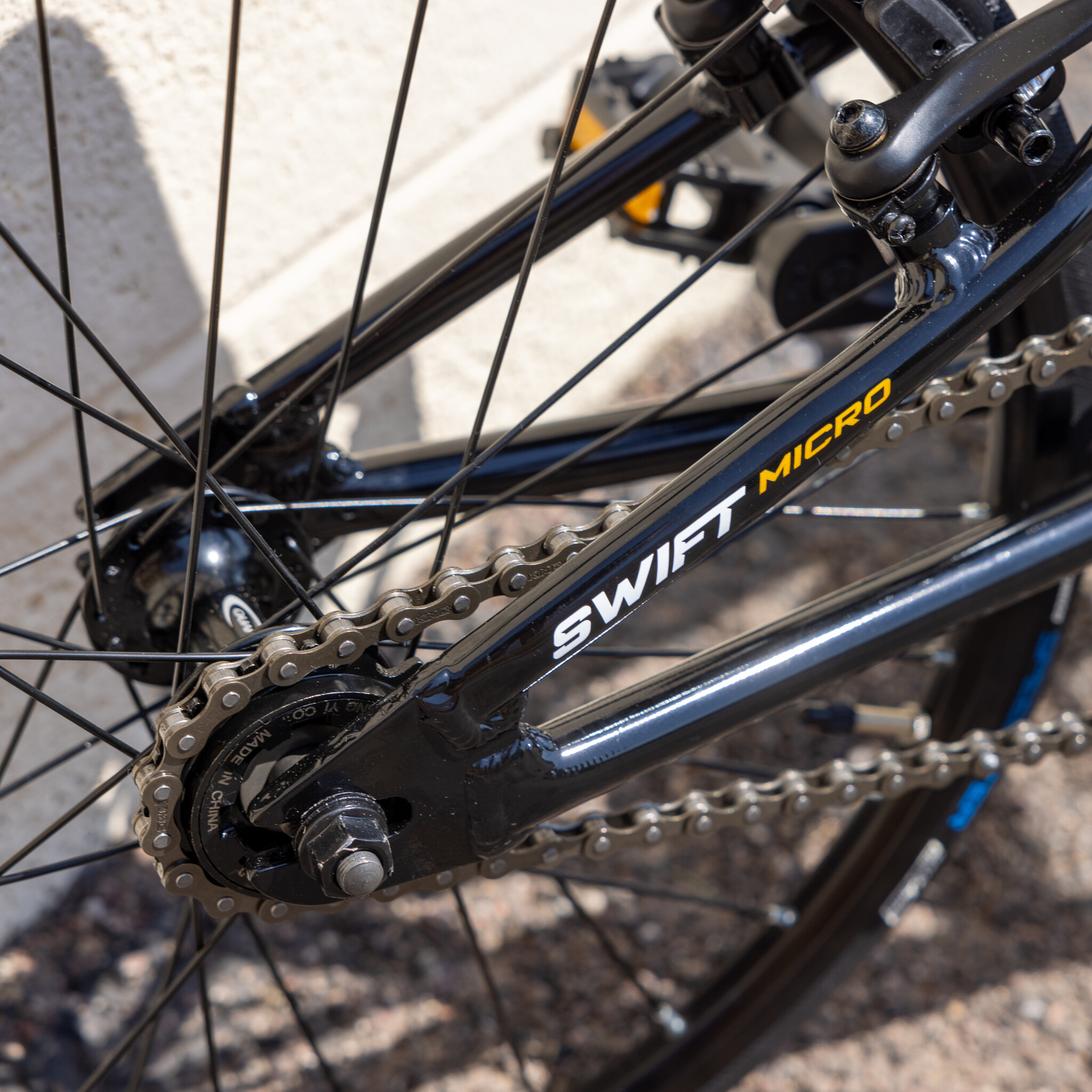 DK Dk Swift Micro 18" Gloss Black Bike