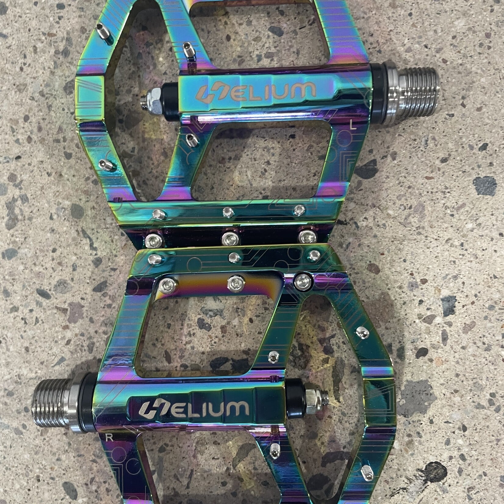 Helium Racing Helium Junior TI Spindle Pedals