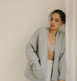 Bare Knitwear xs/s Pebble Cardigan - Cloud Grey