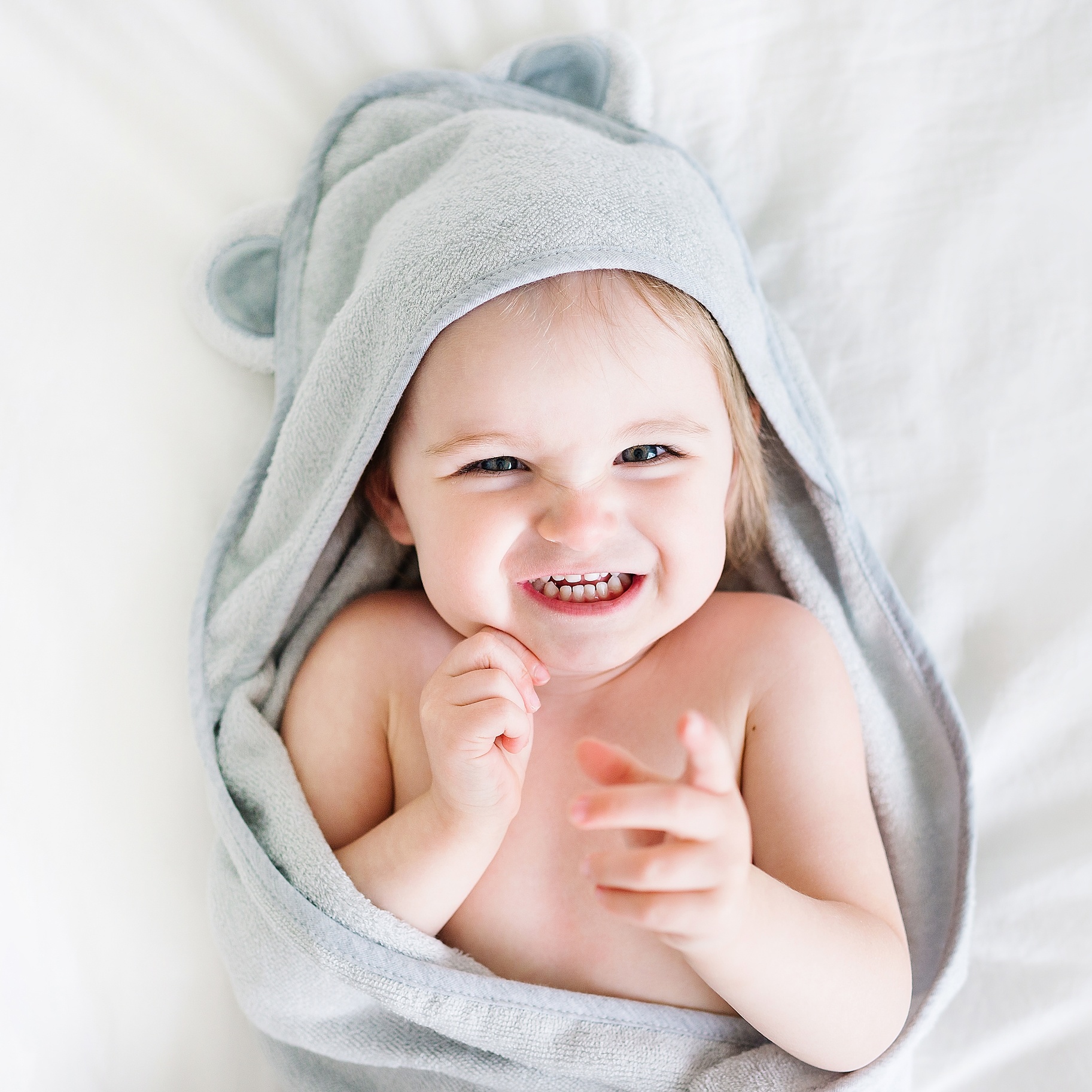 Natemia hooded towel 2025