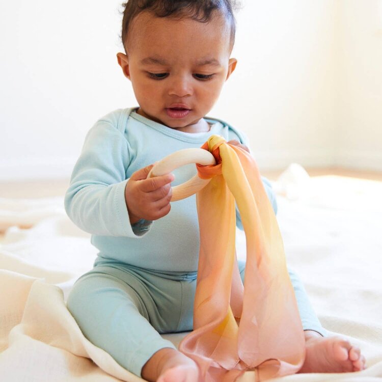 Sarah's Silks Sarah's Silks - Mulberry Silk & Maple Ring Teether