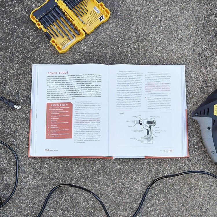 Chronicle Books Girls Garage