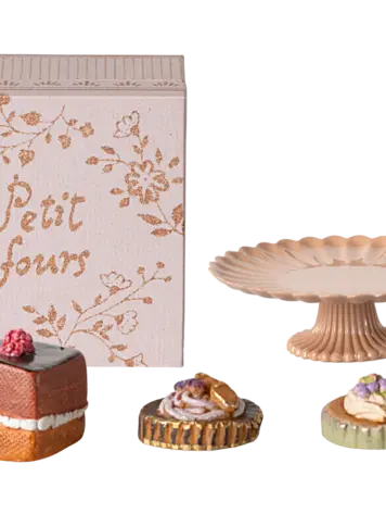 Maileg Maileg Cakes & Cakestand, Mini