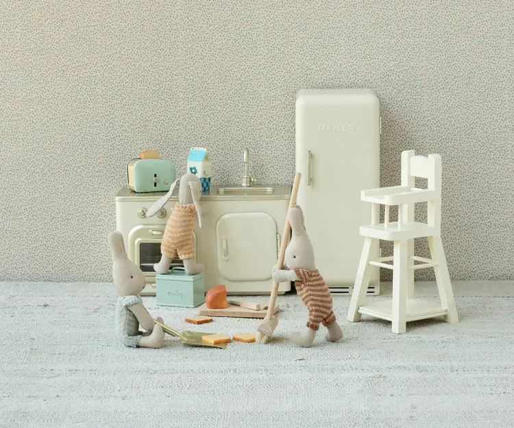 Maileg Maileg Bread Box With Utensils