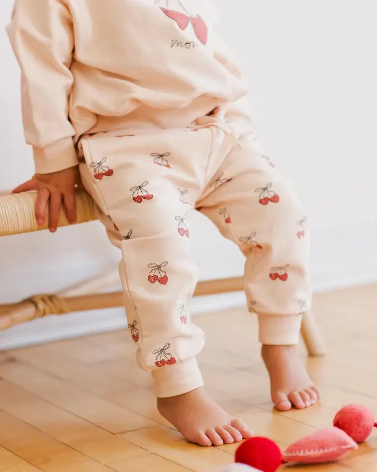 Quincy Mae Quincy Mae Relaxed Fleece Sweatpant || Mon Amour