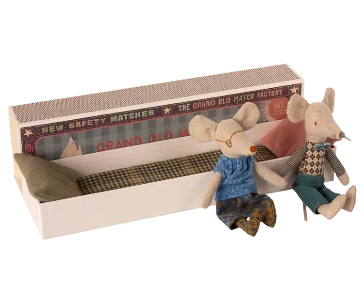 Maileg Maileg Grandma & Grandpa Mice in Matchbox
