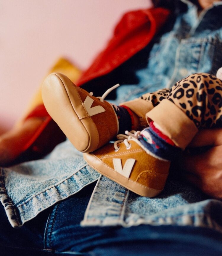 Veja Veja Baby Suede - Camel Pierre