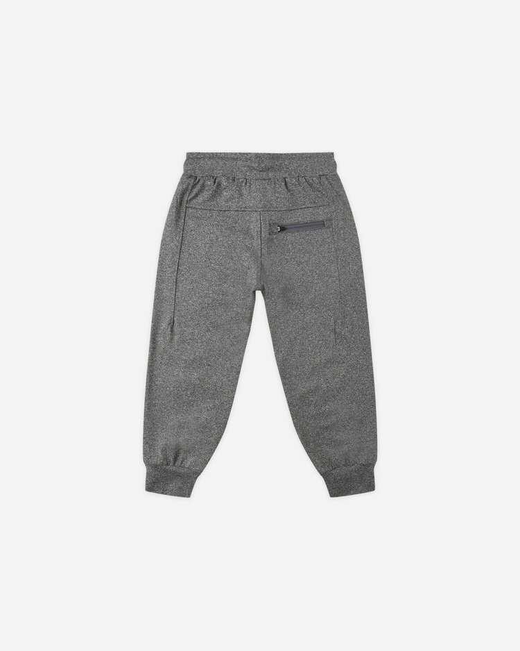 Rylee + Cru Century Tech Jogger || Heathered Black
