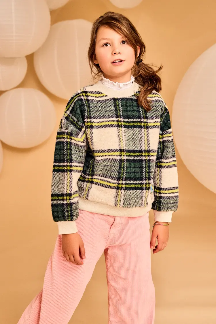 AO76 Violeta Aiko Sweater