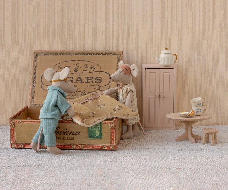 Maileg Maileg Mum & Dad Mice in Cigarbox
