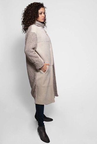 Liven Long Shearling and Wool Detachable Scarf Coat Light