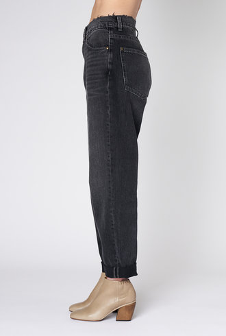 The Great The Slouch Taper Jean Onyx