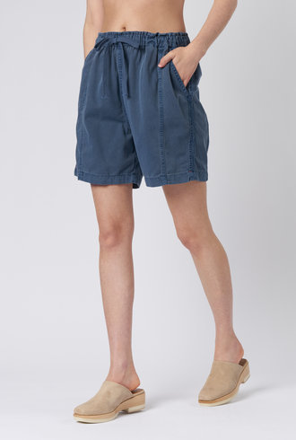 Xirena Wyatt Short Washed Blue