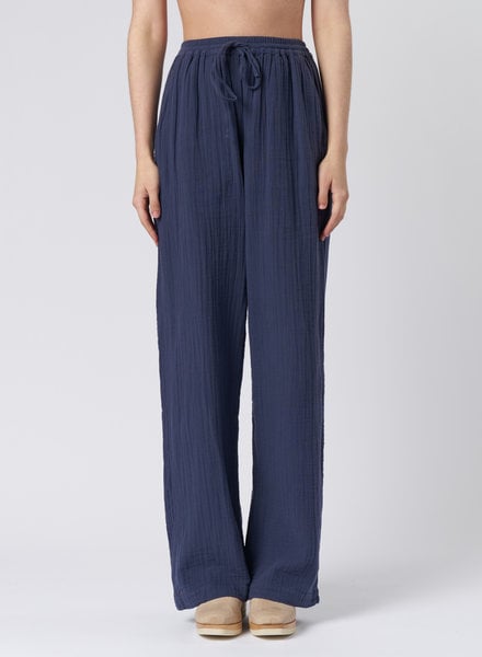 Xirena Dylan Pant Night Blue