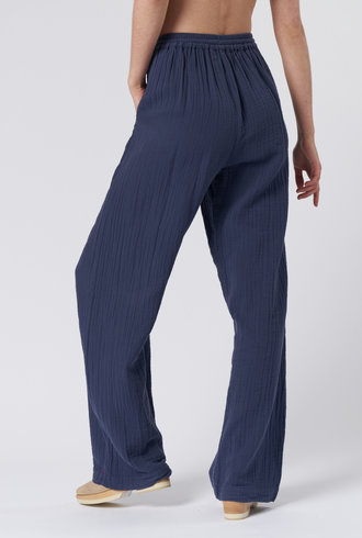 Xirena Dylan Pant Night Blue