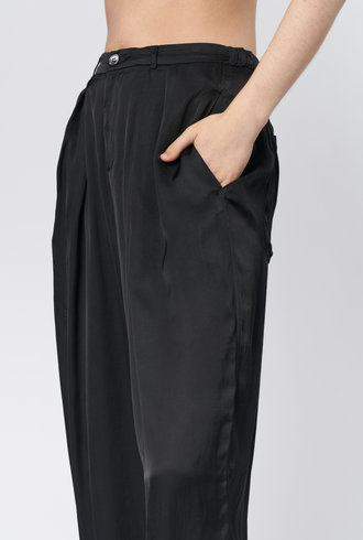 Raquel Allegra Pleated Trouser Black