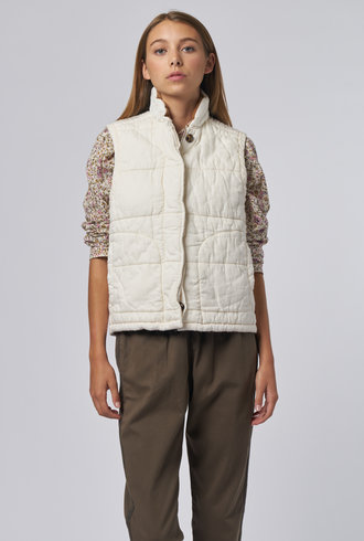 Xirena Hunter Puffer Vest Ivory Vine