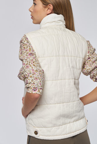 Xirena Hunter Puffer Vest Ivory Vine