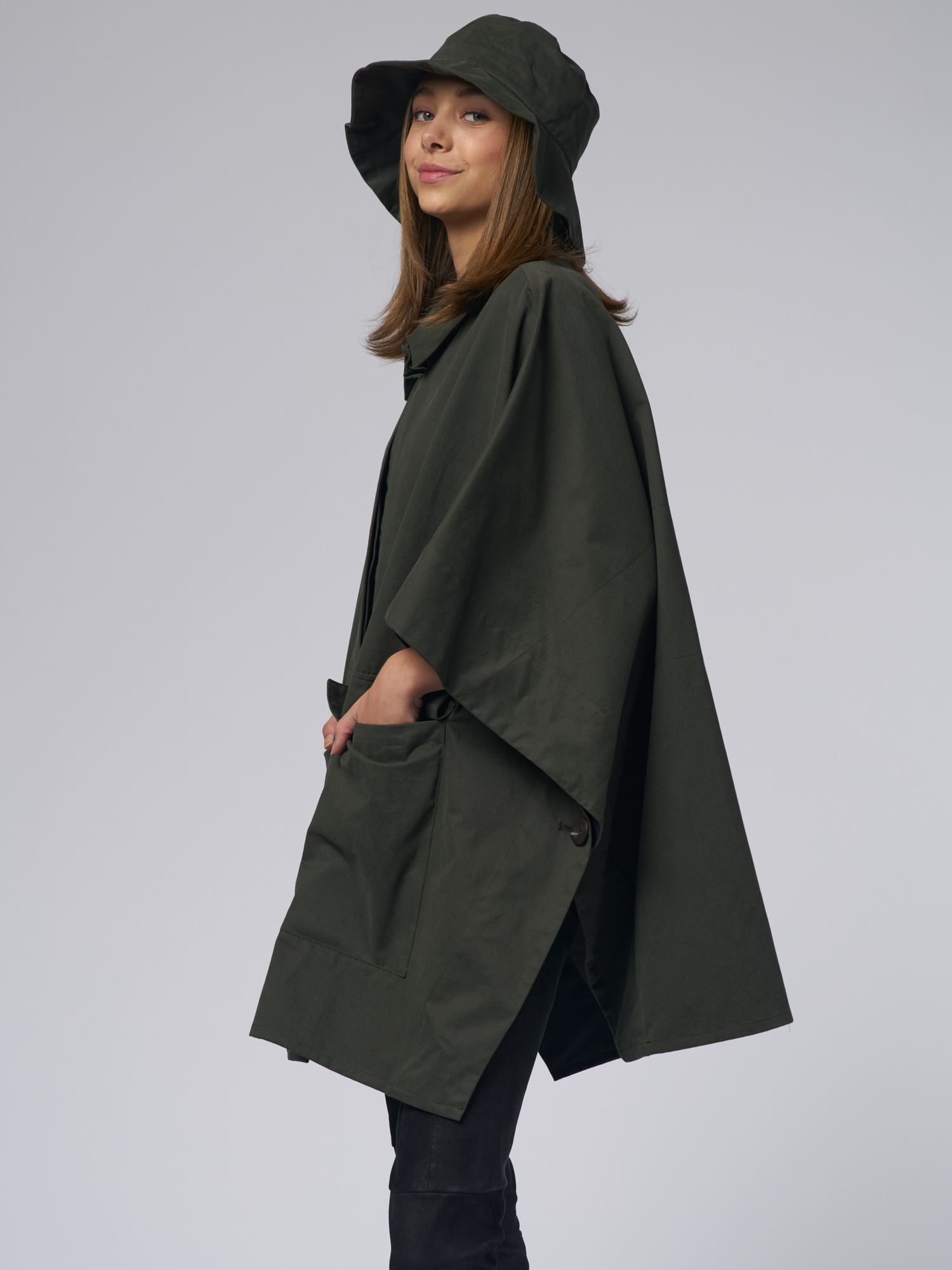 Pret Pour Partir Alize Eco Poncho Coat Bronze