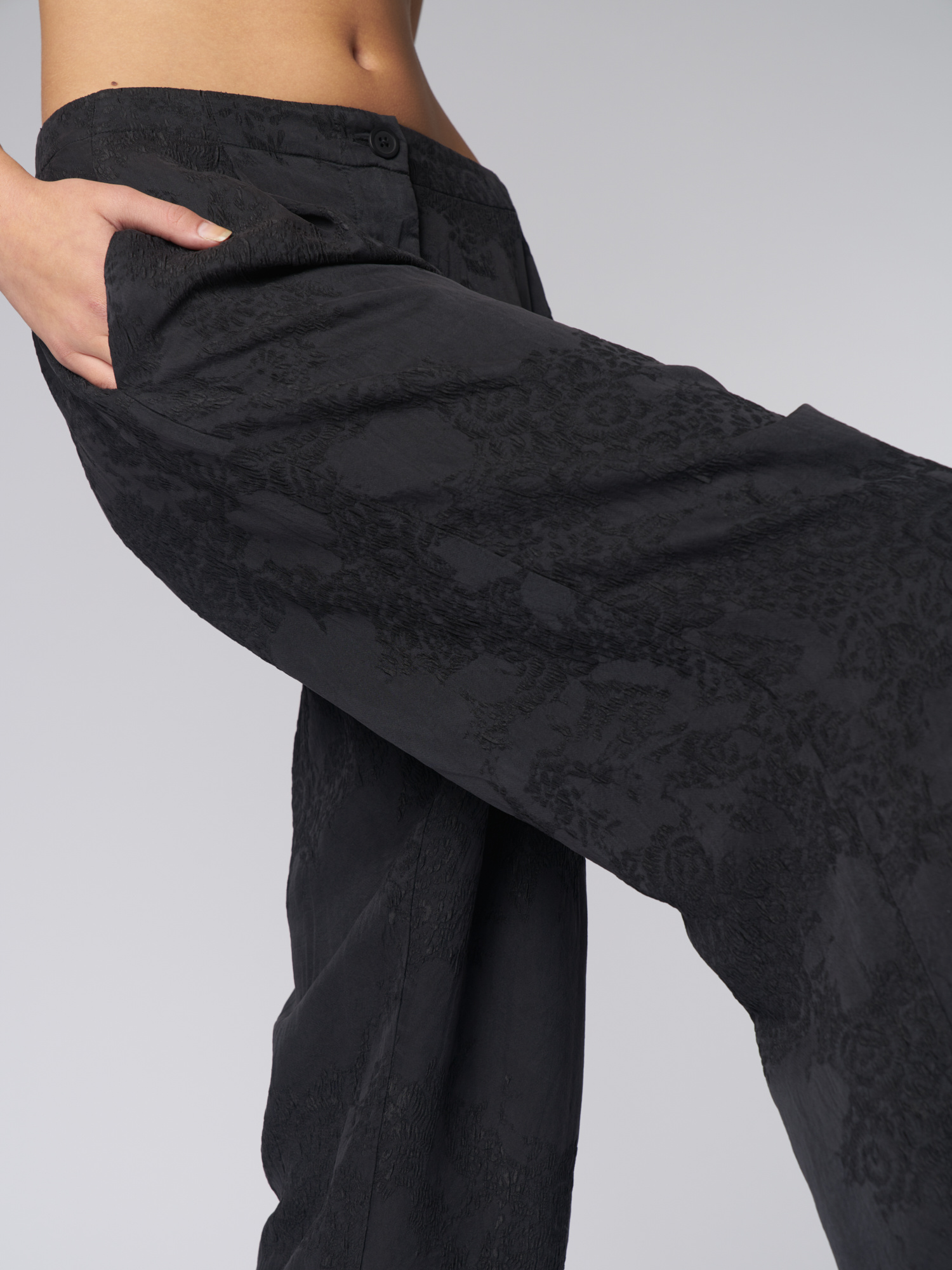 Draper Pants Black - Alhambra  Women's Clothing Boutique, Seattle